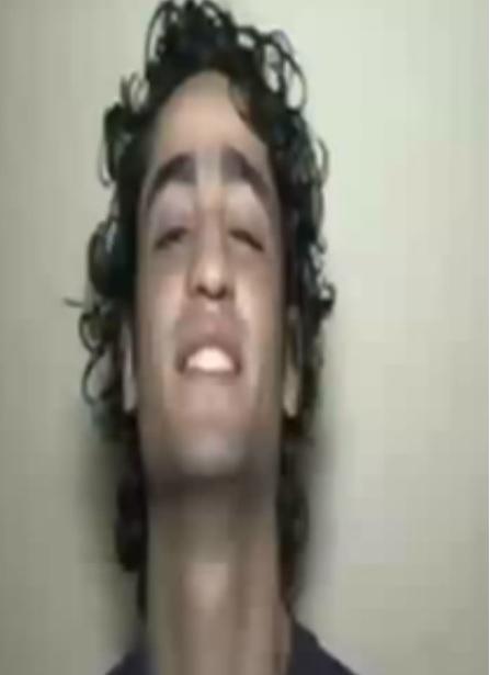 بالفيديو: مؤسس البلاك بلوك يعترف بتحطيم النصب التذكاري