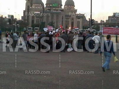 الشرطة تحمي مظاهرة بدون تصريح  لأنصار السيسي بالعباسية