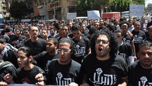 6 ابريل بعد إغلاق السفارات: ما فيش سفارة مصرية للمصريين؟