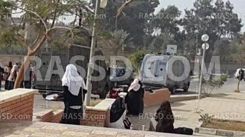 قوات الانقلاب تقتحم جامعة الأزهر بمدينة نصر عقب مسيرة للفتيات