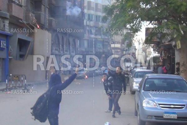 اعتداء البلطجية على مسيرة لطلاب ضد الانقلاب بدمياط