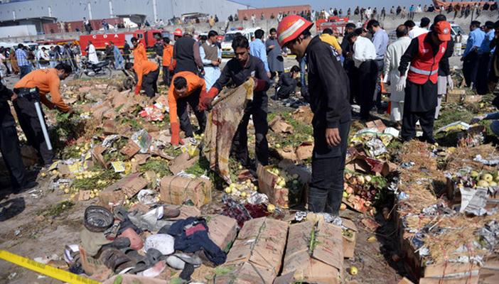 مقتل 23 شخصا إثر انفجار في سوق شمال غرب باكستان