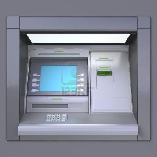 تشغيل ماكينات الحجز الآلي لصرف تذاكر القطارات غداً