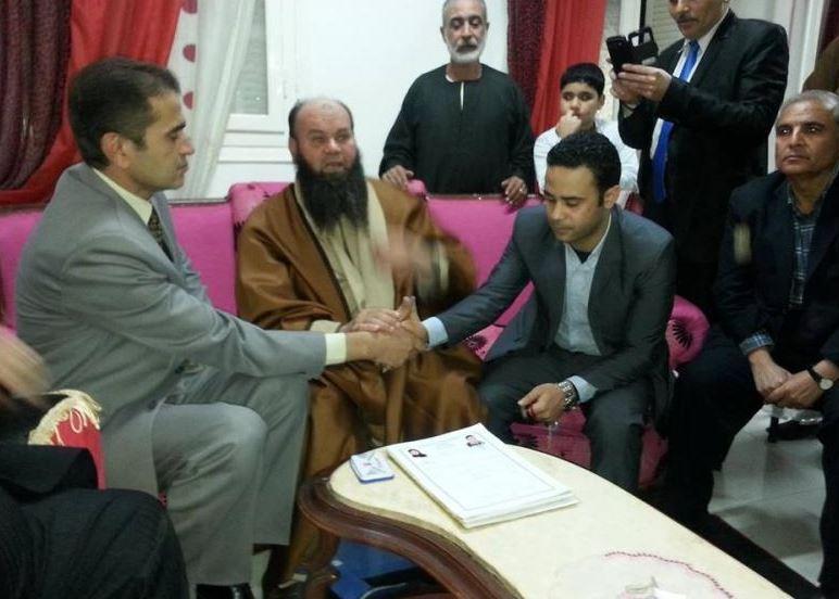 صور| بانجو يعقد قرآنه على ابنة  قيادي سابق بالشرطة