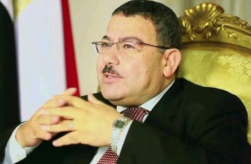 سيف عبدالفتاح لـ”السيسي”: فى عيد العلم .. العلم نفسه يكذبك