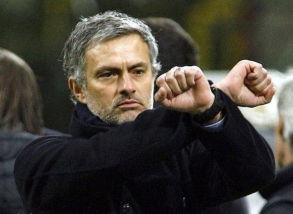 “مورينيو”: لا نية لتبديل لاعبي تشيلسي هذا الموسم