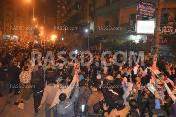 سلسلة بشرية بالغربية ضد الانقلاب العسكري