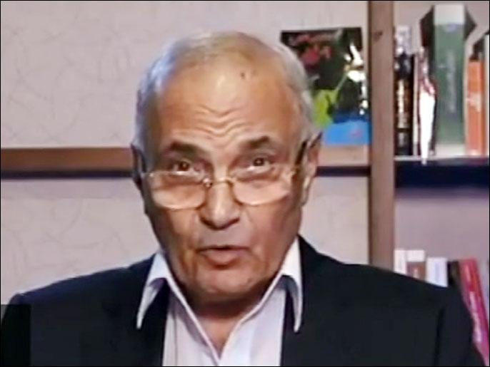 دعوات بسرعة الطعن على براءة شفيق ونجلي المخلوع