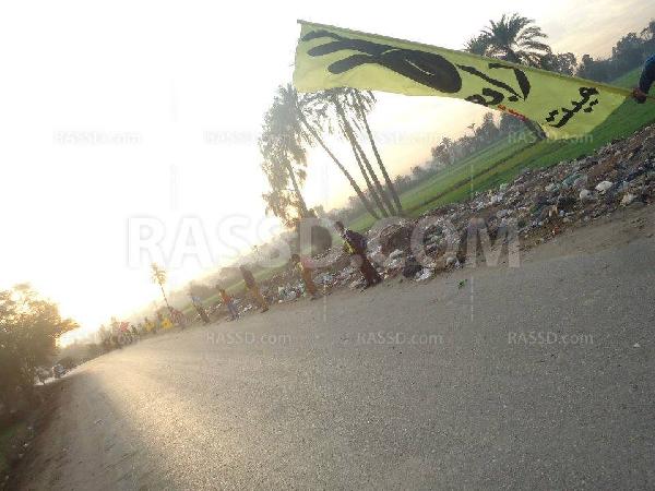 سلسلة بشرية بقرية ميت حمل ببلبيس رفضا للدستور الانقلابي