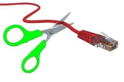 ضعف  إنقطاع كابل فرعي يؤدي لضعف بخدمة الانترنيت