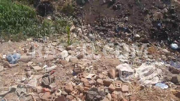 تُرع سوهاج مكبات للقمامة والحيوانات النافقة ..وسخط المزارعين