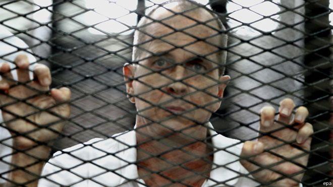 والدا صحفي الجزيرة “جريست”: واثقان من إطلاق سراحة الأسبوع القادم