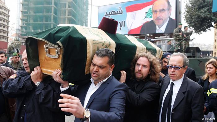 تشييع “شطح” وسط تعهدات بتحرير لبنان من “السلاح غير الشرعي”