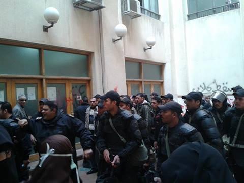 أمن الأنقلاب يعتقل العديد من طالبات الأزهر