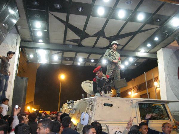 فيديو..مدير الشئون المعنوية: أمن الدولة هو من قام بفرم المستندات