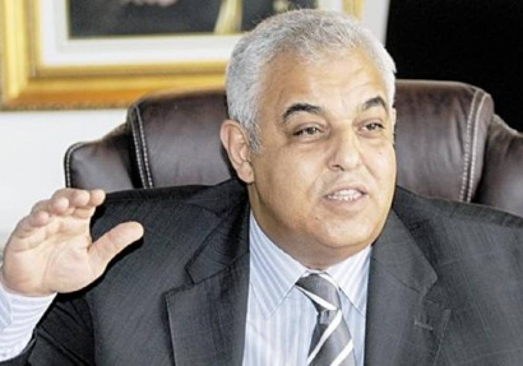 وزير الري السابق يشتكي من بوابات الجيش والشرطة لدفع المخالفات - شبكة رصد الإخبارية