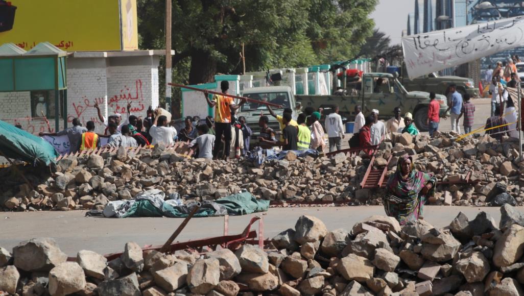 السودان قوات الدعم السريع تحاول فض اعتصام القيادة العامة شبكة رصد الإخبارية