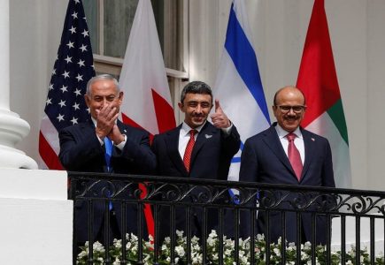 الإمارات الاحتلال